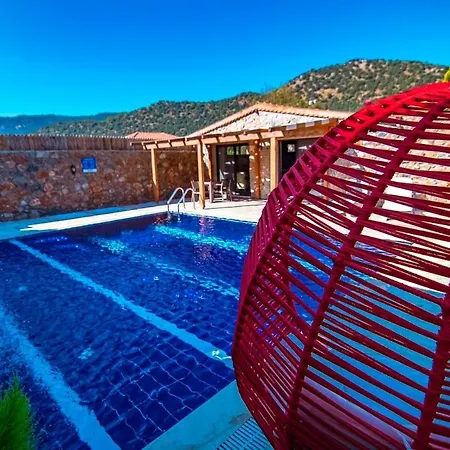 Honeymoon With Sheltered Pool Fethiye