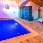 Honeymoon With Sheltered Pool *