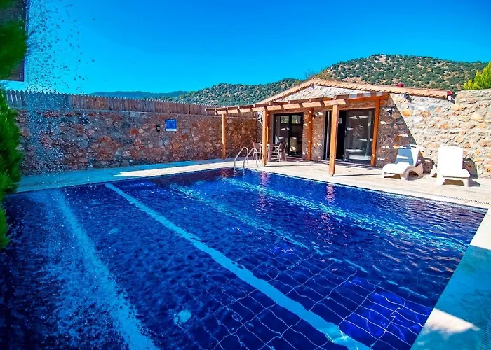 Honeymoon With Sheltered Pool Villa *